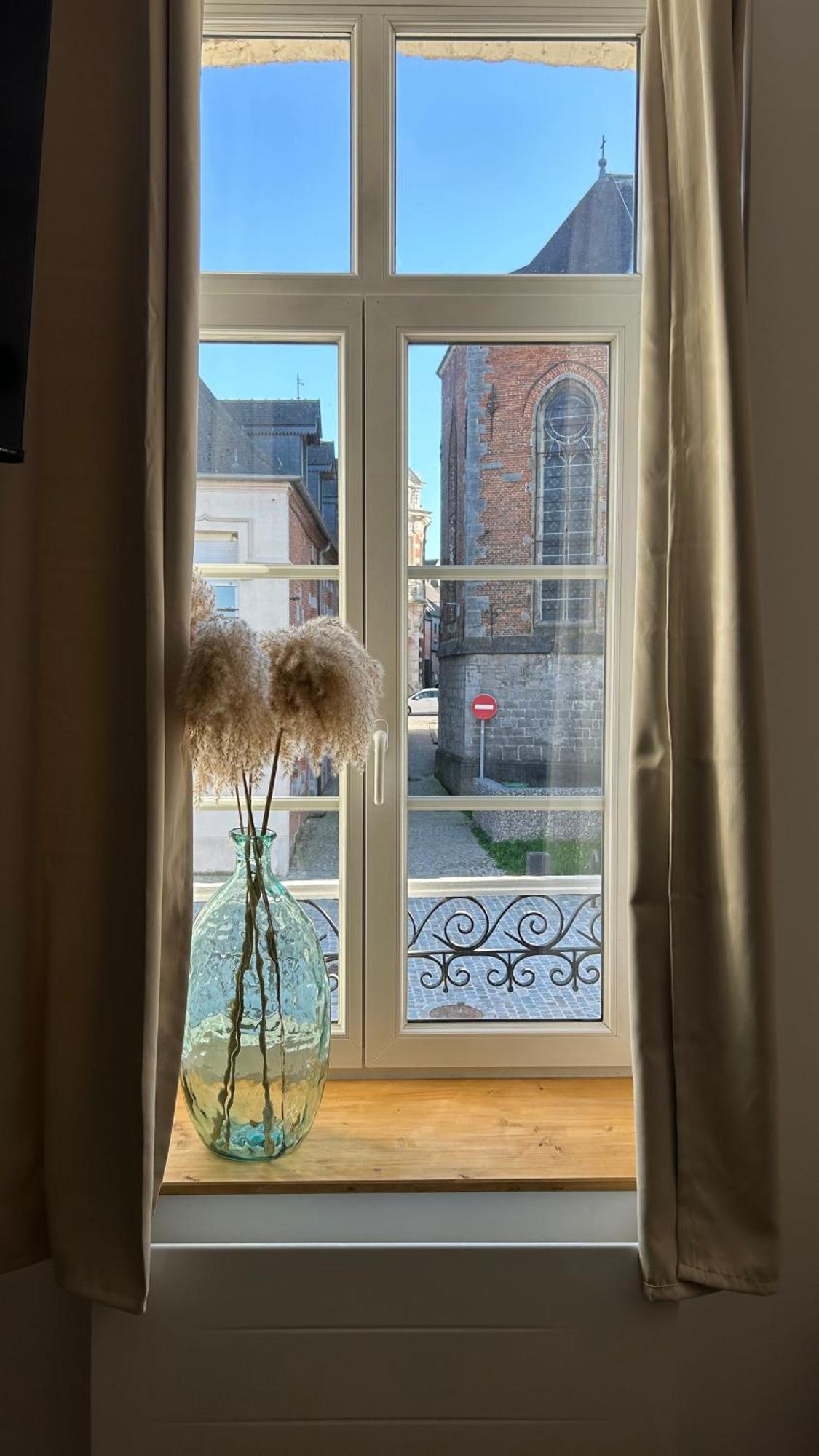 Le Relais Napoleon Bed and Breakfast Avesnes-sur-Helpe Buitenkant foto