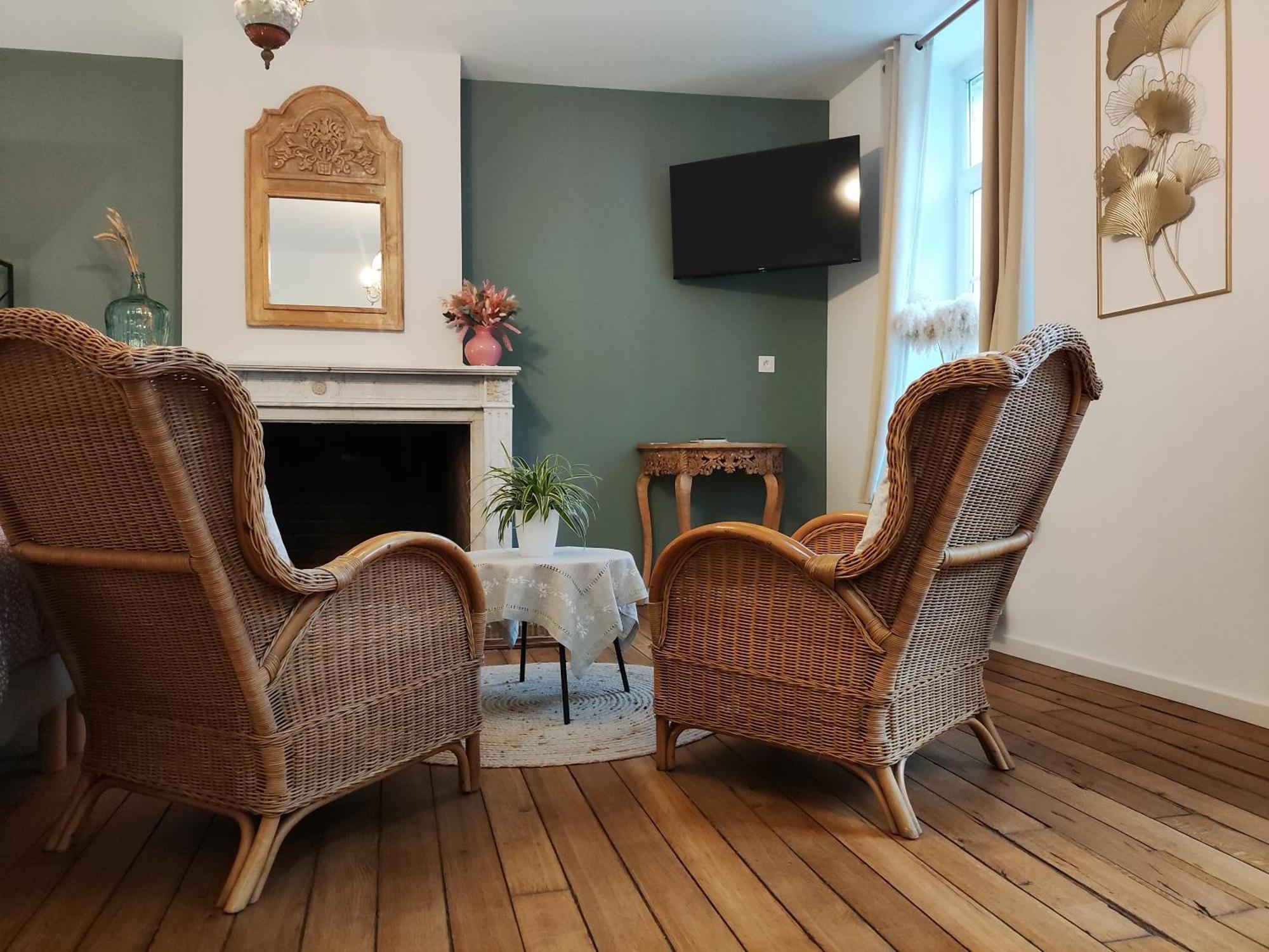 Le Relais Napoleon Bed and Breakfast Avesnes-sur-Helpe Buitenkant foto